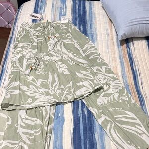 Women’s Sage Green Printed Wide-Leg Pants with Drawstring Waist